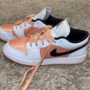 Jordan Dunk Lows pink